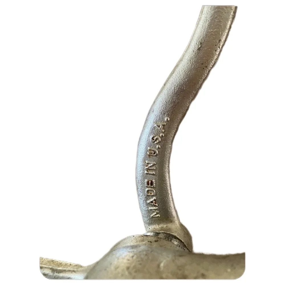 Vintage Universal #2 Meat Grinder by Landers Frary & Clark (LF& C) table mount‎